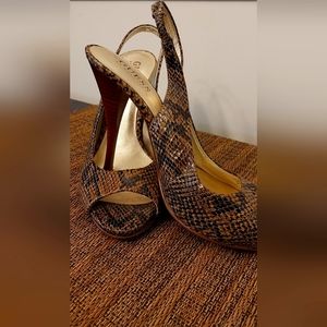 Size 6M Guess by Marciano Women's Shoes/Heels, Gold Snakeskin